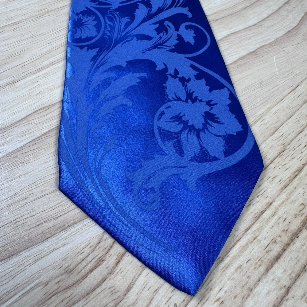 Vtg Gianni Versace Tie Blue Floral Satin Sophisticated Luxury Elegance Old Money